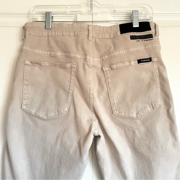 NWOT Men’s Standard Cream Pants - 32 Inch Waist - Picture 6 of 8